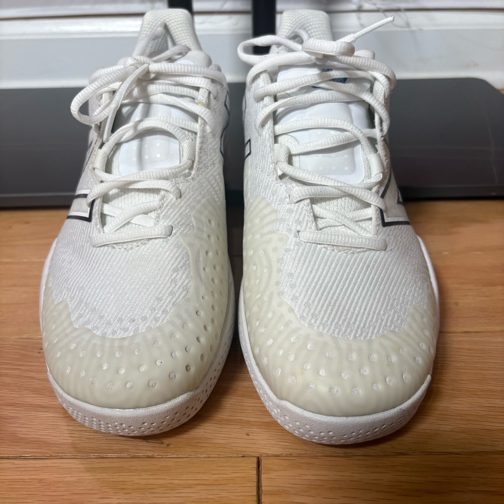 New Balance Women’s White & Black Lightweight Running Sneakers - Picture 11 of 11